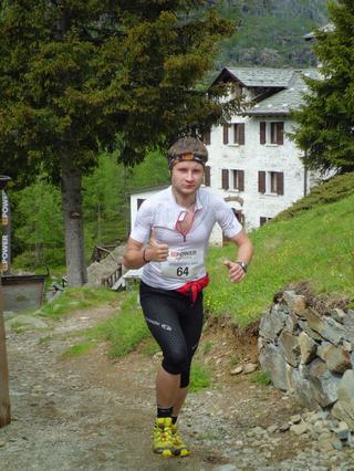 2011-06-12 11:25:00