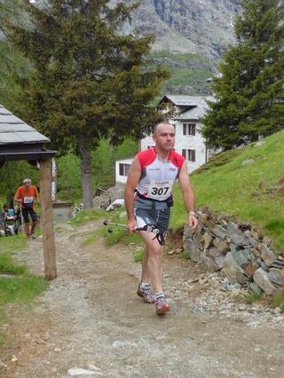 2011-06-12 12:00:35