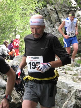 2011-06-12 12:02:36