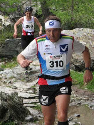 2011-06-12 12:20:30